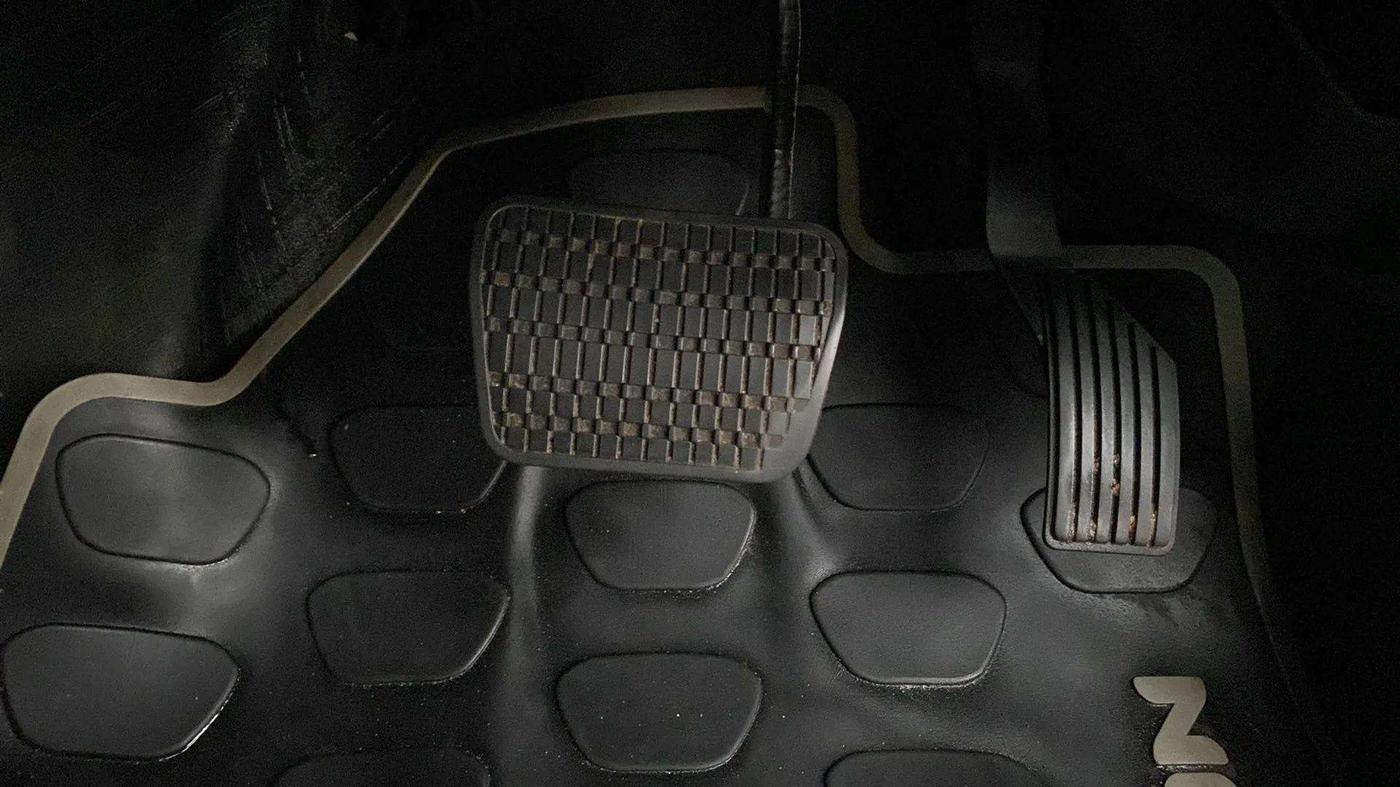 2018 Tata NEXON XZA PLUS PETROL, Petrol, Automatic, 42,207 km, Pedals