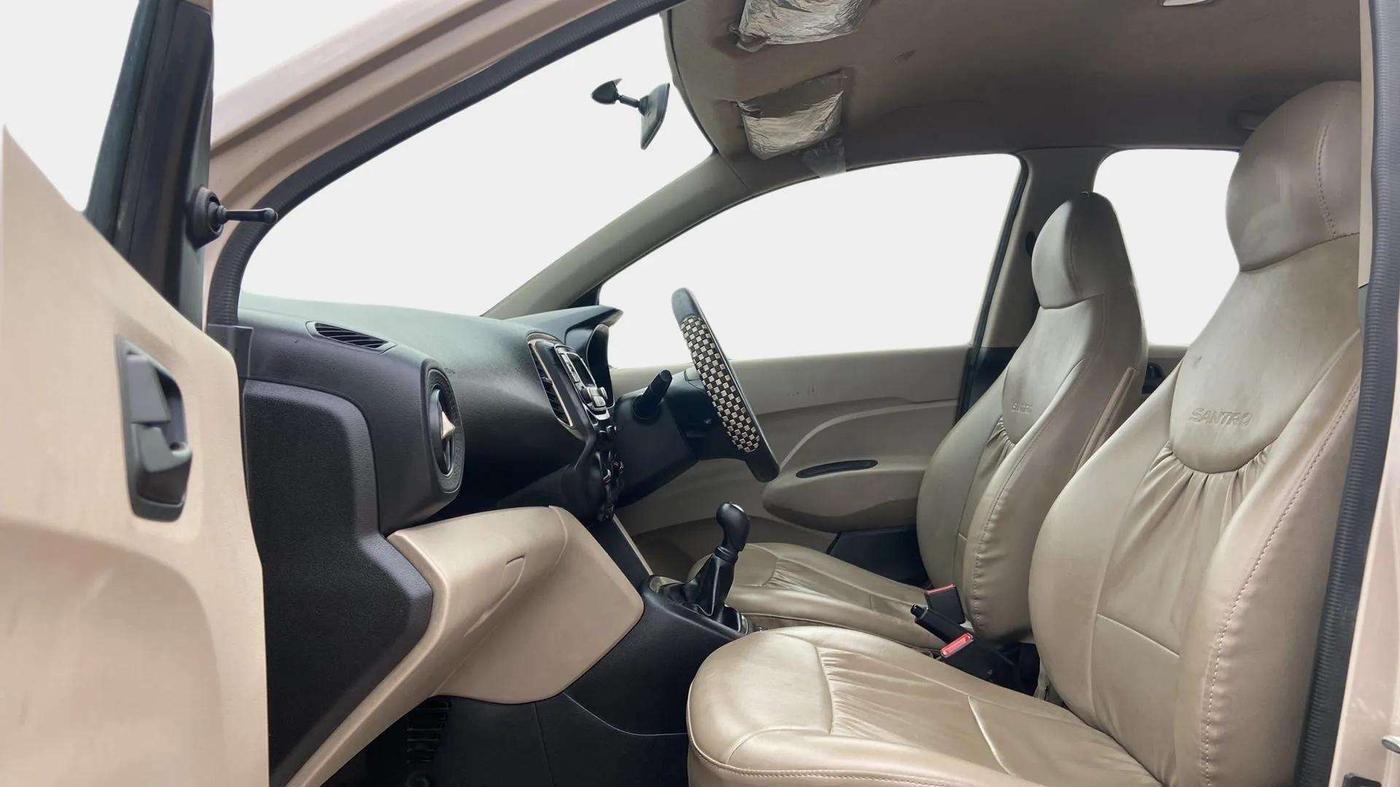 2022 Hyundai NEW SANTRO MAGNA, Petrol, Manual, 38,359 km, Right Side Front Door Cabin