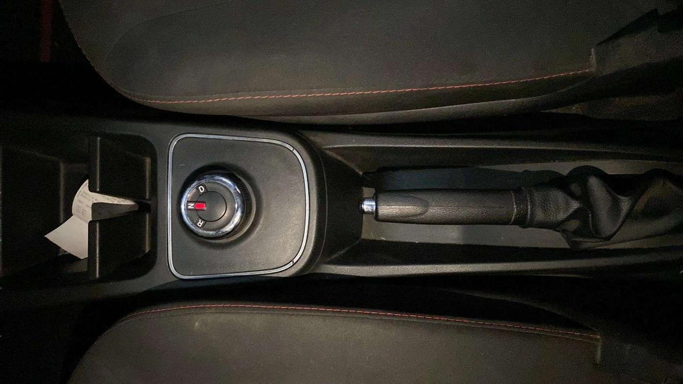 2019 Renault Kwid RXT 1.0 AMT (O), Petrol, Automatic, 62,693 km, Gear Lever