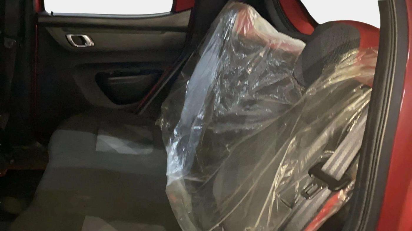 2019 Renault Kwid RXT 1.0 AMT (O), Petrol, Automatic, 62,693 km, Right Side Rear Door Cabin
