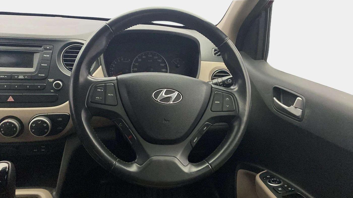 2015 Hyundai Grand i10 ASTA AT 1.2 KAPPA VTVT, Petrol, Automatic, 64,433 km, Steering Wheel Close Up
