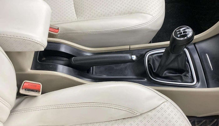 2018 Maruti Ciaz DELTA 1.4 MT PETROL, Petrol, Manual, 78,656 km, Gear Lever