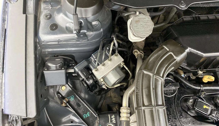 2018 Maruti Ciaz DELTA 1.4 MT PETROL, Petrol, Manual, 78,656 km, Engine View - Right