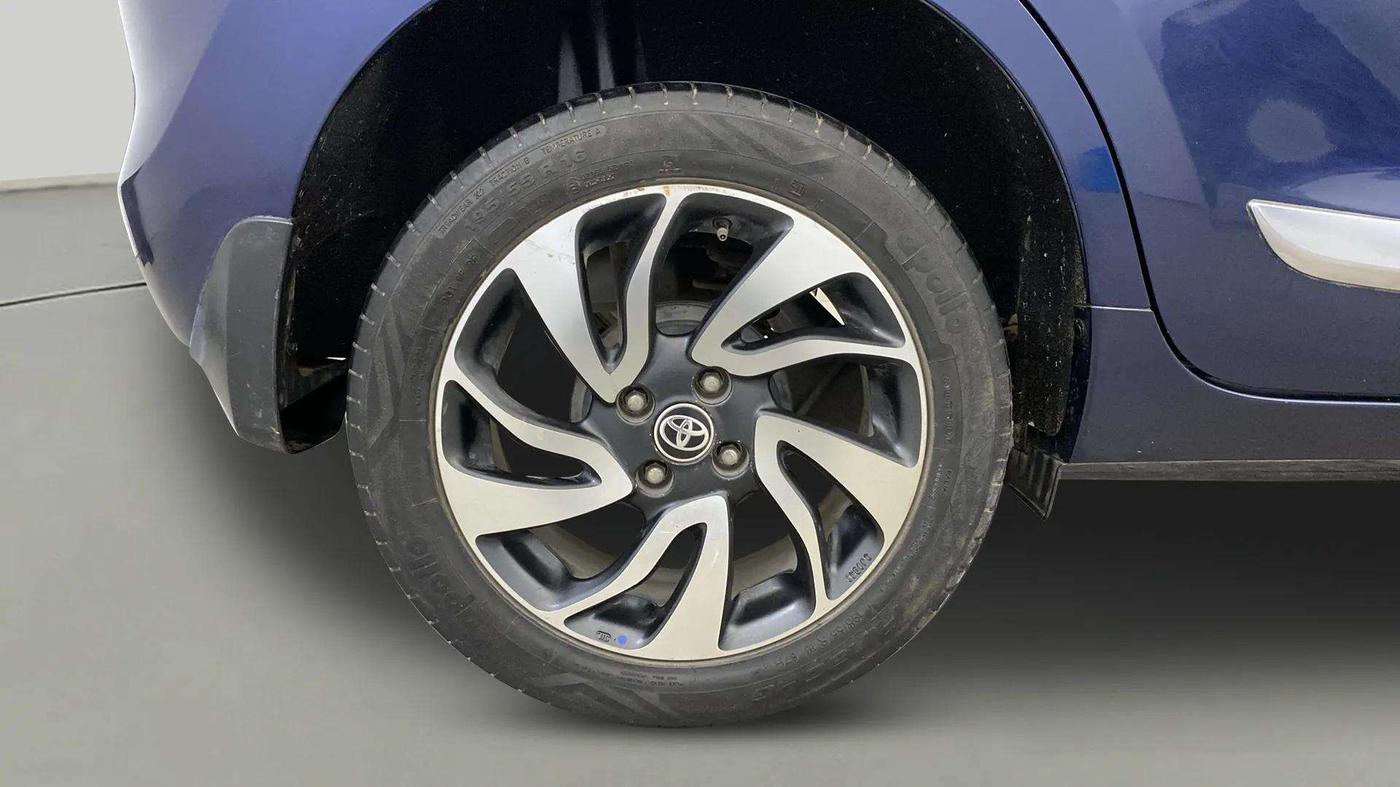 2019 Toyota Glanza G, Petrol, Manual, 74,598 km, Right Rear Wheel