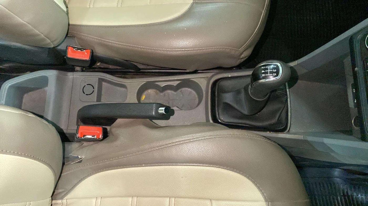 2018 Tata TIGOR XZ PLUS PETROL, Petrol, Manual, 60,896 km, Gear Lever