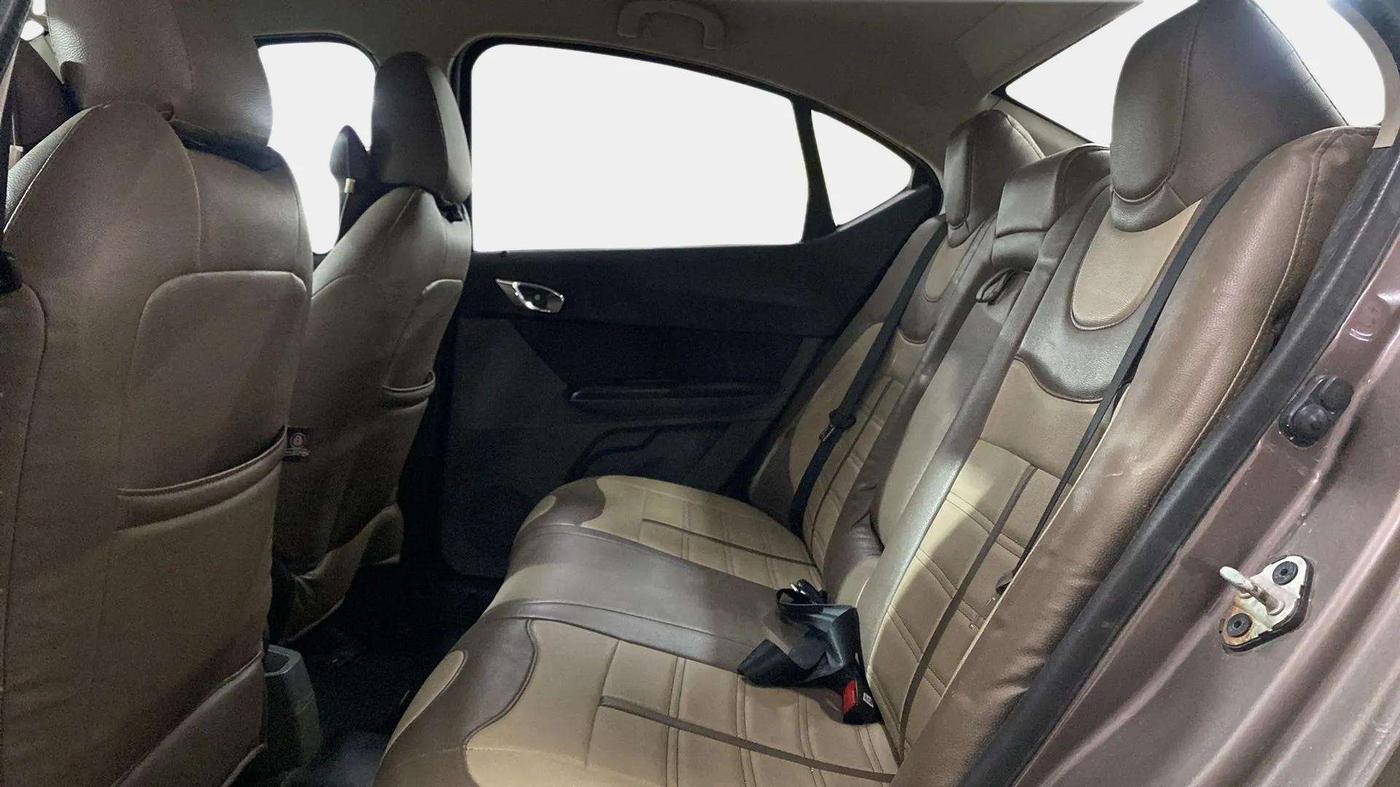 2018 Tata TIGOR XZ PLUS PETROL, Petrol, Manual, 60,896 km, Right Side Rear Door Cabin