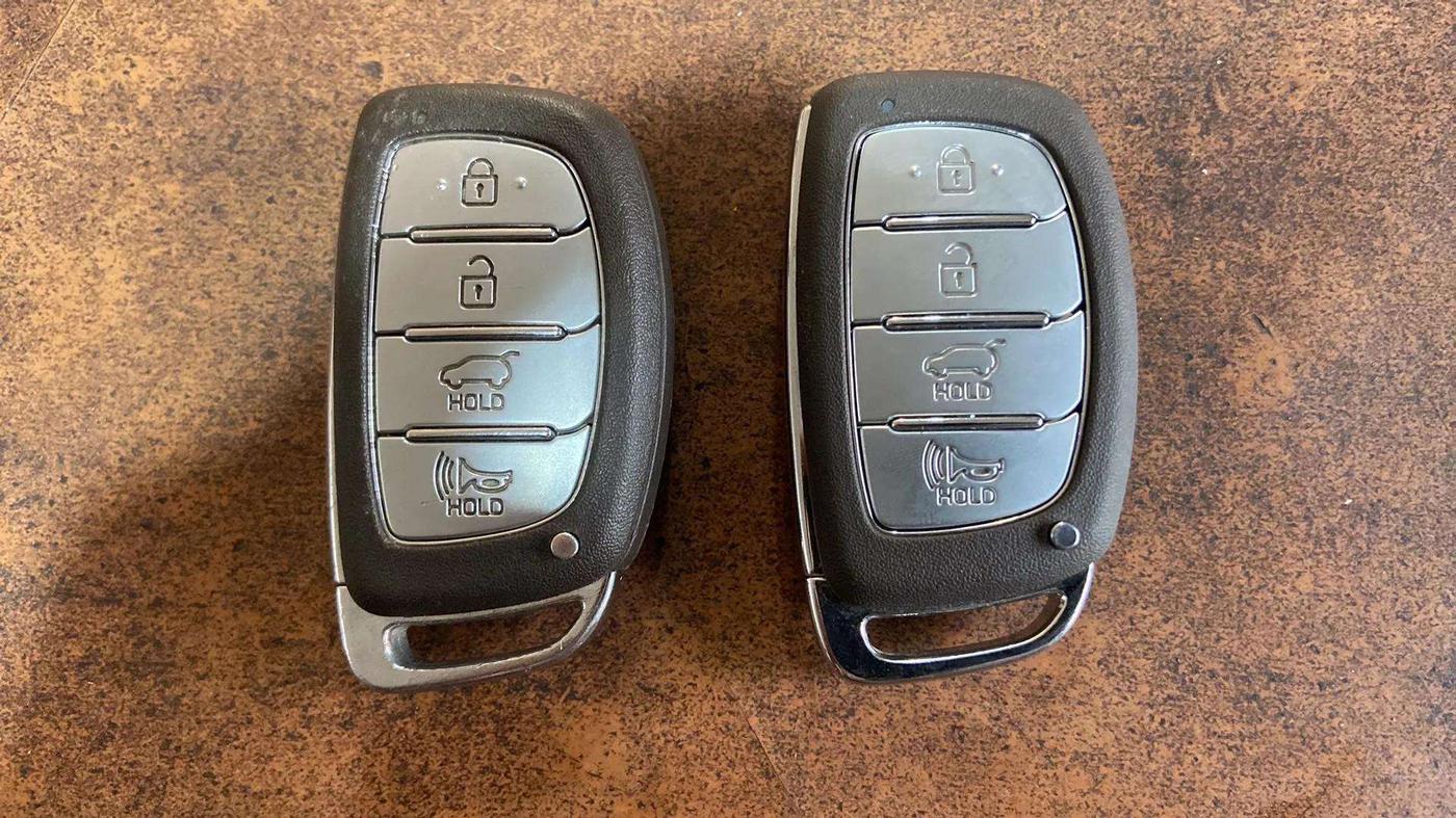 2021 Hyundai VENUE SX PLUS 1.0 TURBO DCT, Petrol, Automatic, 45,943 km, Key Close Up