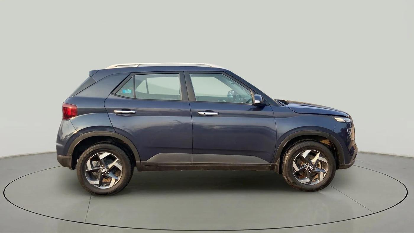 2021 Hyundai VENUE SX PLUS 1.0 TURBO DCT, Petrol, Automatic, 45,943 km, Right Side View