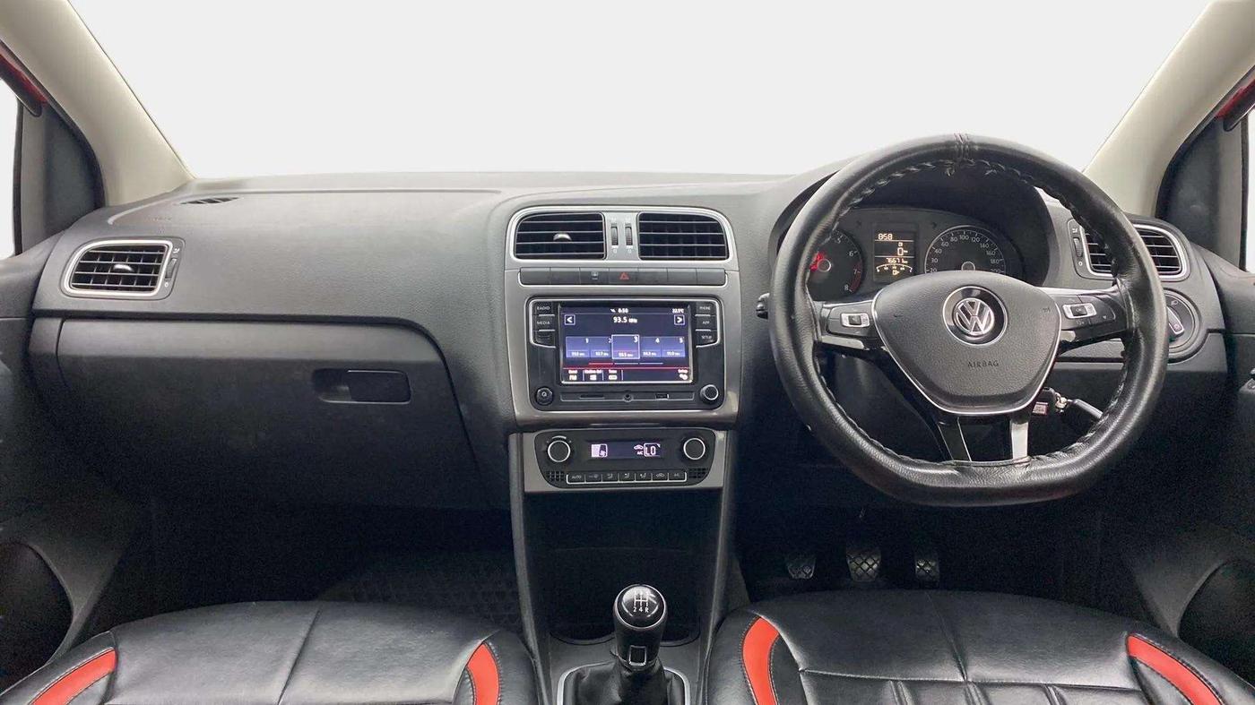 2018 Volkswagen Polo HIGHLINE 1.0L, Petrol, Manual, 76,779 km, Dashboard