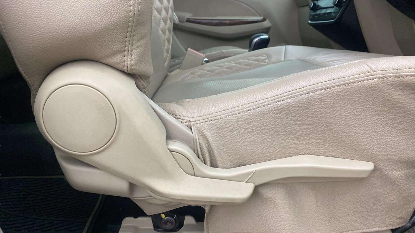 2019 Maruti Dzire ZXI PLUS AMT, Petrol, Automatic, 45,831 km, Driver Side Adjustment Panel