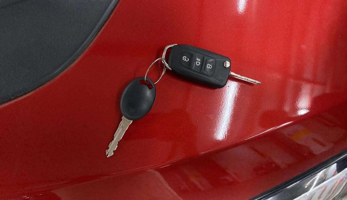 2018 Tata TIGOR XZ (O) PETROL, Petrol, Manual, 45,632 km, Key Close Up