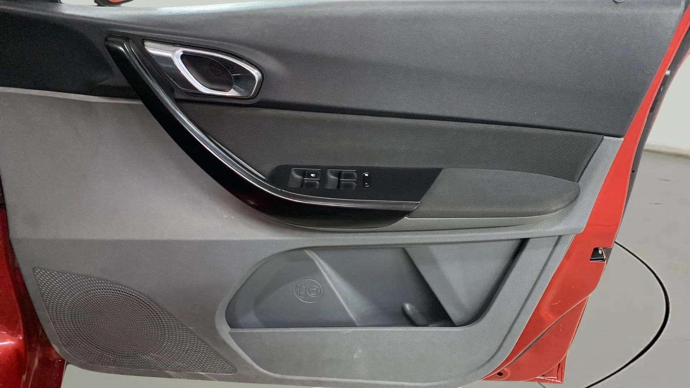 2018 Tata TIGOR XZ (O) PETROL, Petrol, Manual, 45,632 km, Driver Side Door Panels Control