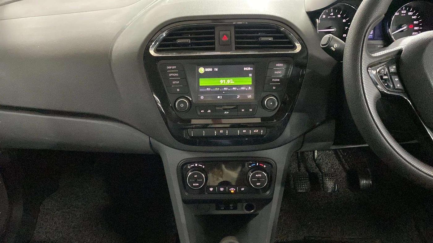 2018 Tata TIGOR XZ (O) PETROL, Petrol, Manual, 45,632 km, Air Conditioner
