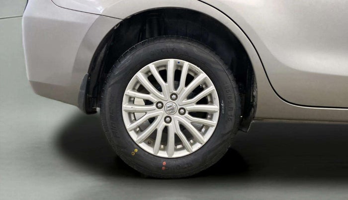 2022 Maruti Dzire ZXI CNG, CNG, Manual, 53,235 km, Right Rear Wheel