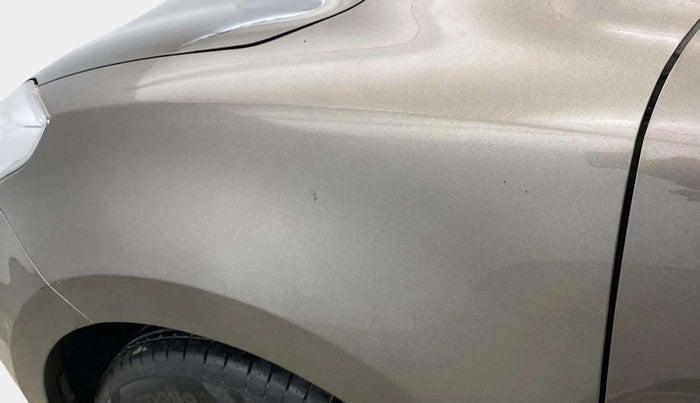 2022 Maruti Dzire ZXI CNG, CNG, Manual, 53,235 km, Left fender - Minor scratches