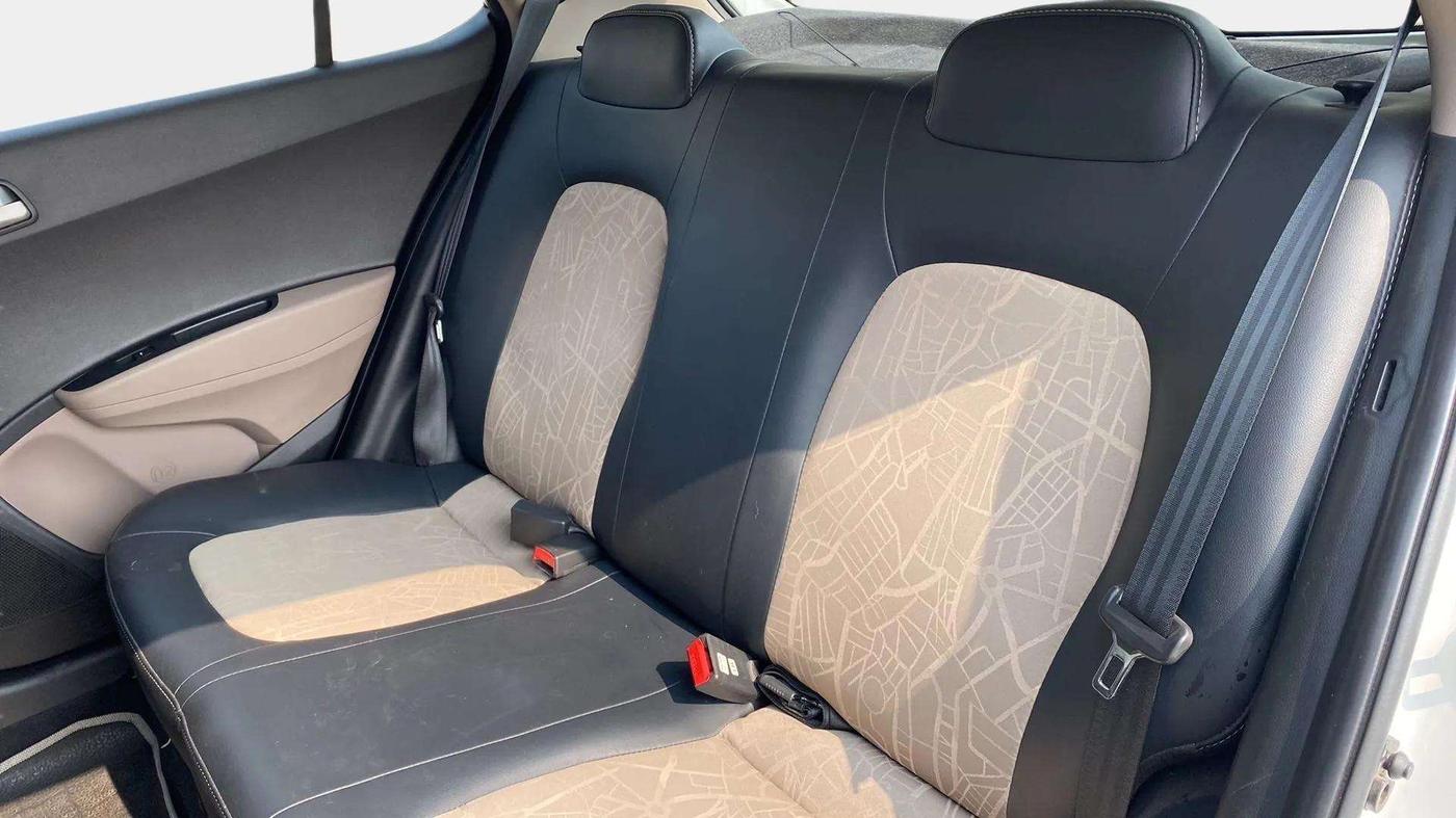 2018 Hyundai Grand i10 SPORTZ 1.2 KAPPA VTVT, Petrol, Manual, 6,007 km, Right Side Rear Door Cabin
