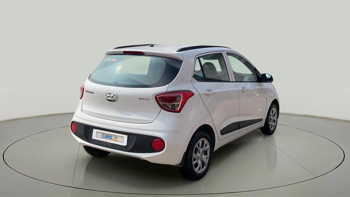 2018 Hyundai Grand i10 SPORTZ 1.2 KAPPA VTVT, Petrol, Manual, 6,007 km, Right Back Diagonal
