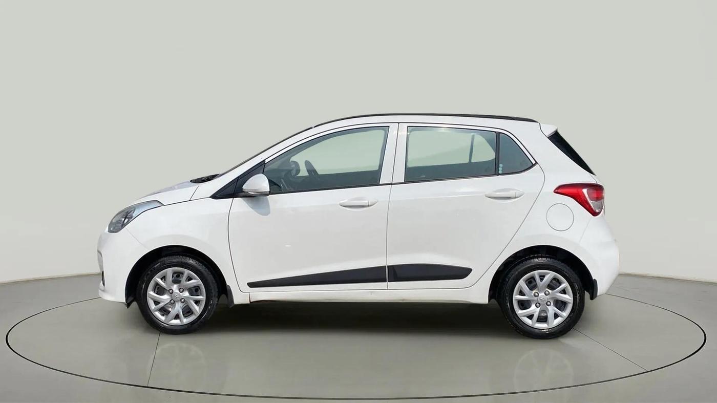 2018 Hyundai Grand i10 SPORTZ 1.2 KAPPA VTVT, Petrol, Manual, 6,007 km, Left Side
