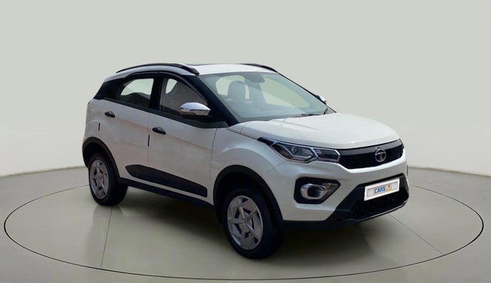 2022 Tata NEXON XM SUNROOF PETROL, Petrol, Manual, 17,620 km, Right Front Diagonal