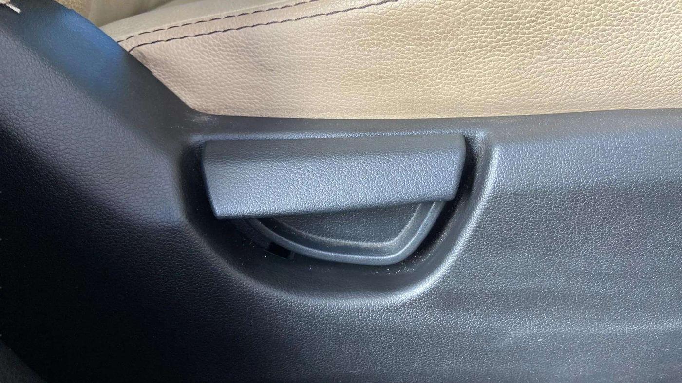 2020 Hyundai NEW SANTRO SPORTZ MT, Petrol, Manual, 20,280 km, Driver Side Adjustment Panel