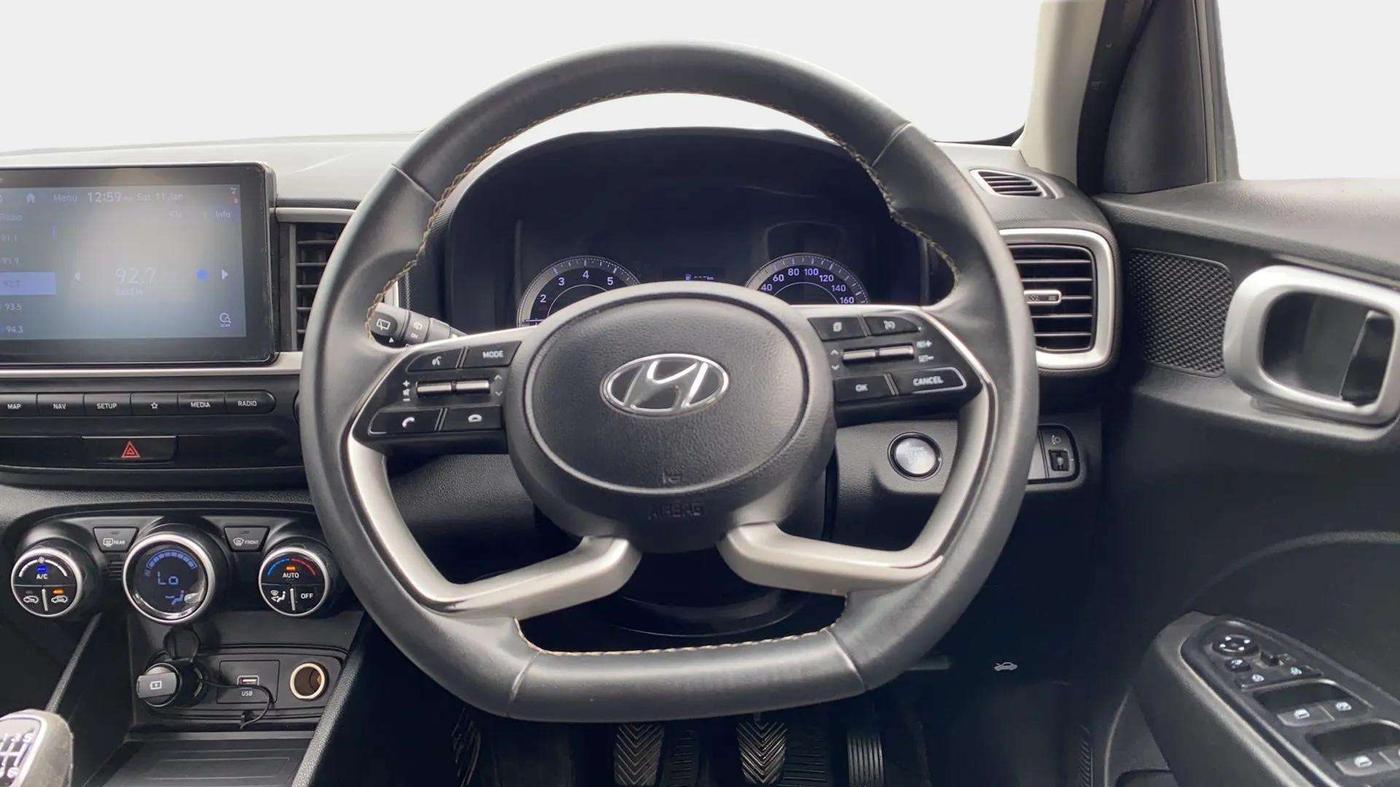 2021 Hyundai VENUE SX 1.0 (O) TURBO, Petrol, Manual, 49,411 km, Steering Wheel Close Up