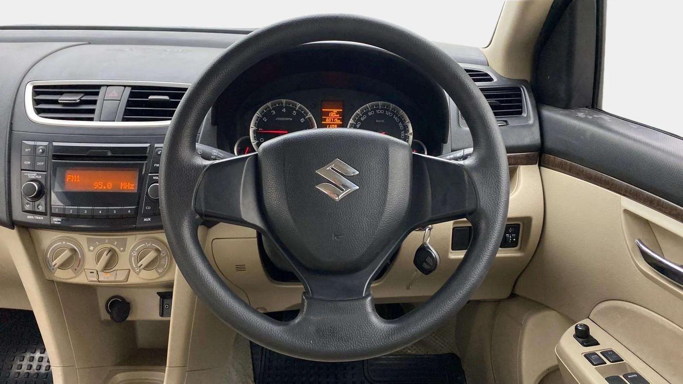 2016 Maruti Swift Dzire VXI, CNG, Manual, 60,684 km, Steering Wheel Close Up