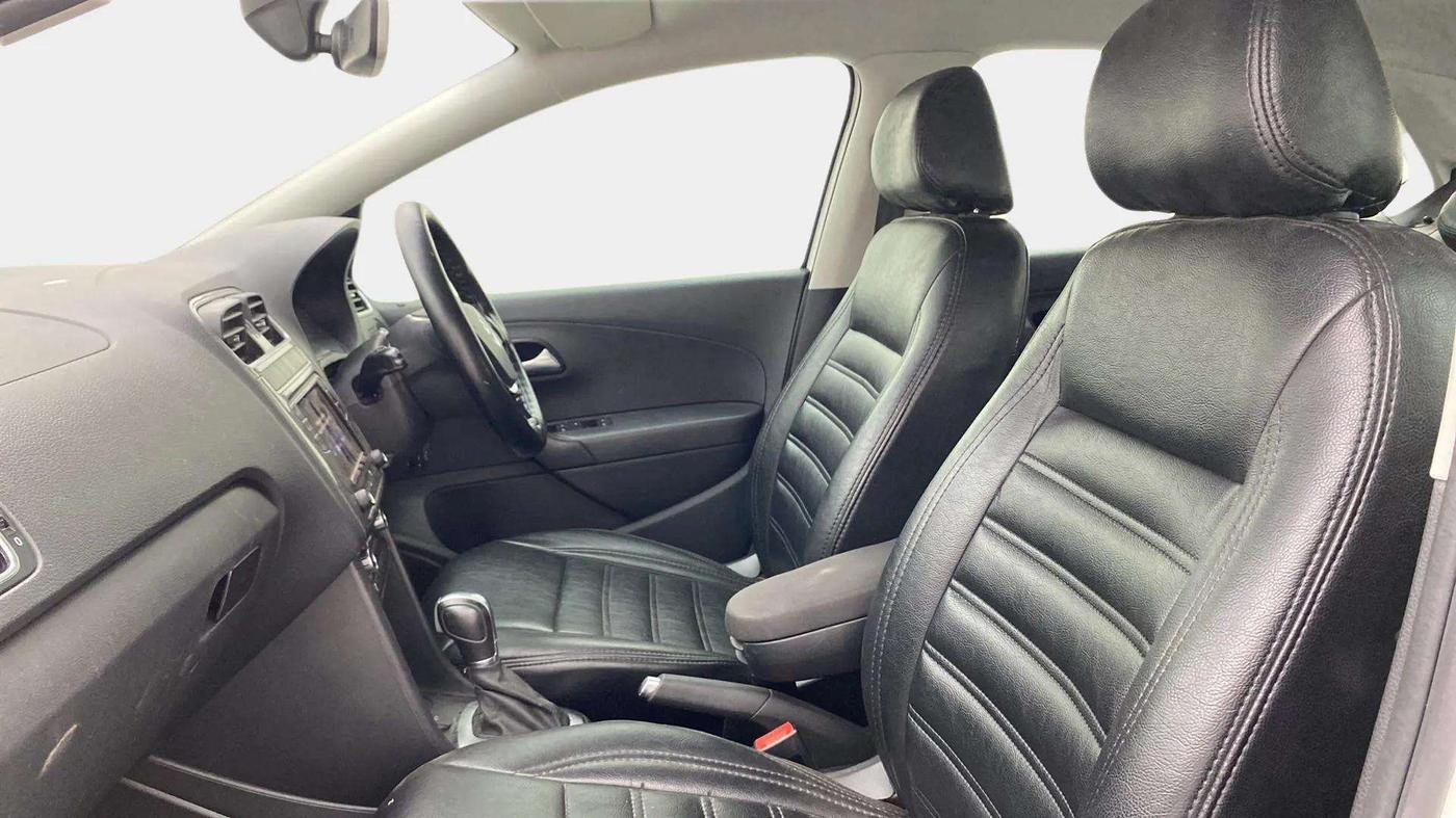2021 Volkswagen Polo HIGHLINE PLUS 1.0L TSI AT, Petrol, Automatic, 36,349 km, Right Side Front Door Cabin