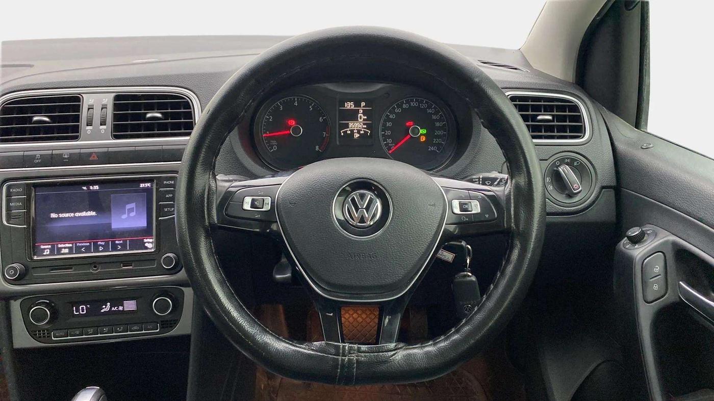 2021 Volkswagen Polo HIGHLINE PLUS 1.0L TSI AT, Petrol, Automatic, 36,349 km, Steering Wheel Close Up