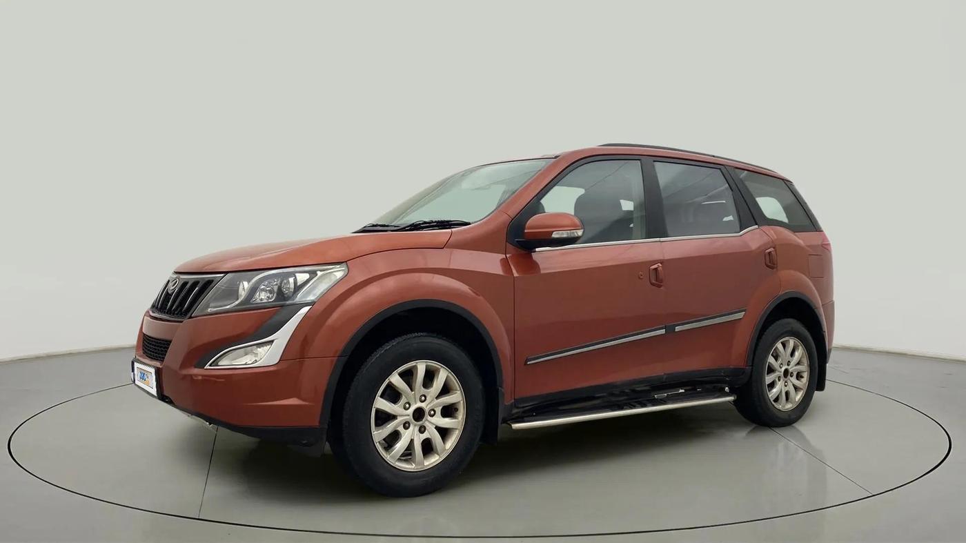 2015 Mahindra XUV500 W10, Diesel, Manual, 76,637 km, Left Front Diagonal