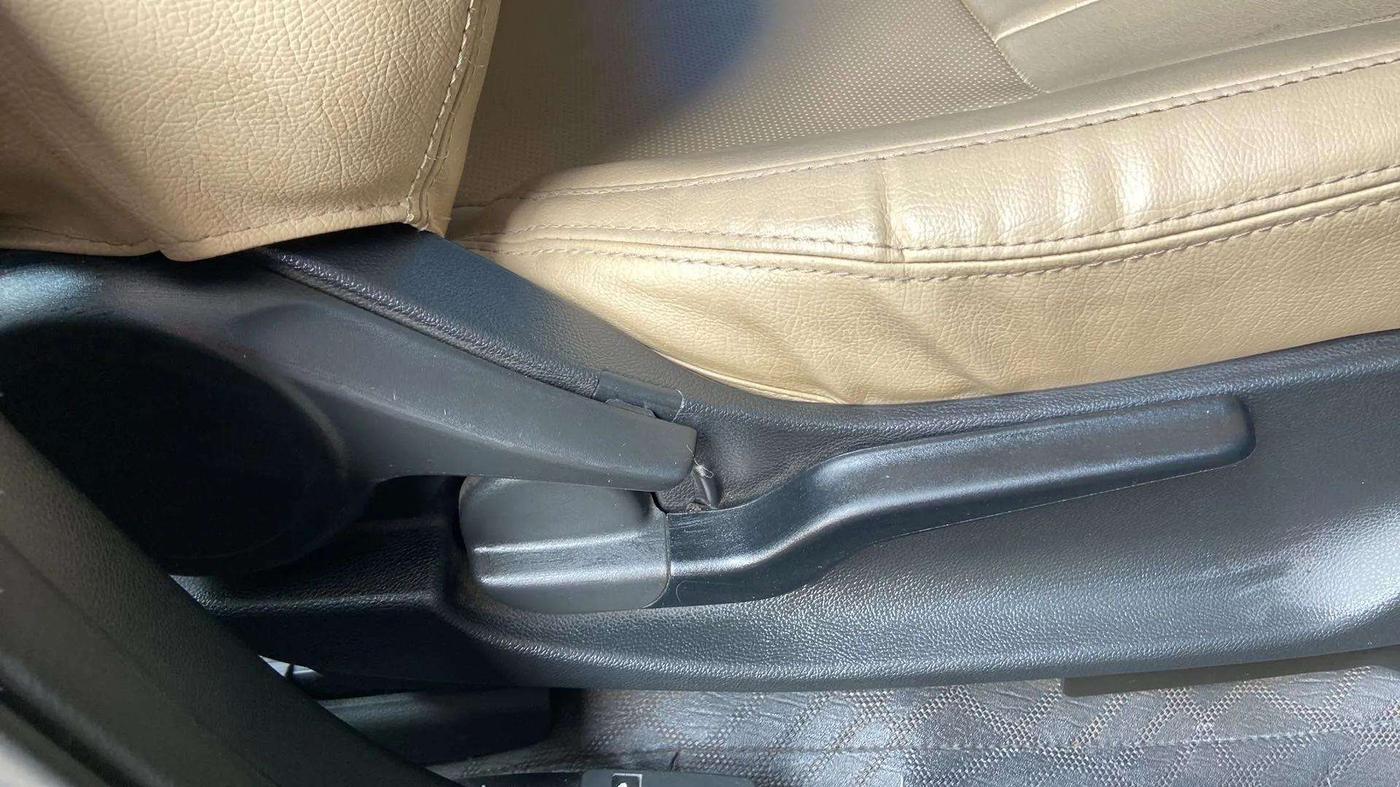 2022 Honda City 1.5L I-VTE V CVT, Petrol, Automatic, 35,649 km, Driver Side Adjustment Panel