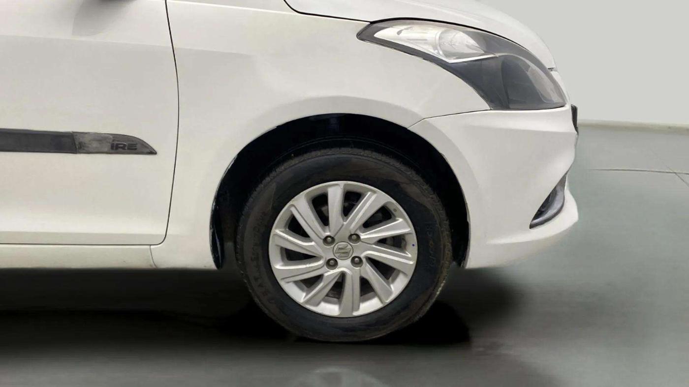 2015 Maruti Swift Dzire ZXI, Petrol, Manual, 49,684 km, Right Front Wheel