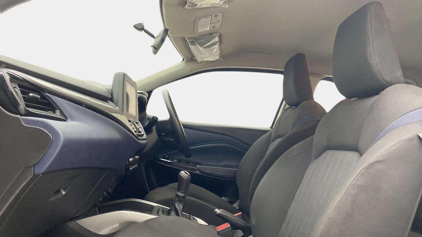2023 Maruti Baleno ZETA PETROL 1.2, Petrol, Manual, 38,114 km, Right Side Front Door Cabin