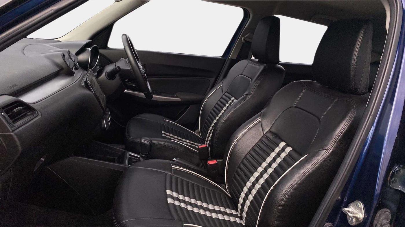 2021 Maruti Swift ZXI AMT, Petrol, Automatic, 28,754 km, Right Side Front Door Cabin