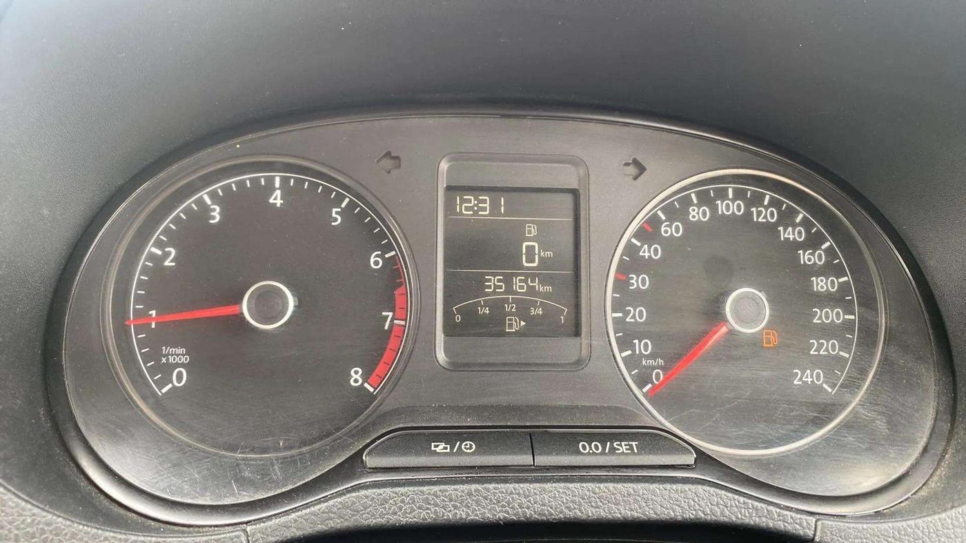 2019 Volkswagen Polo COMFORTLINE 1.0L MPI, Petrol, Manual, 35,330 km, Odometer Image