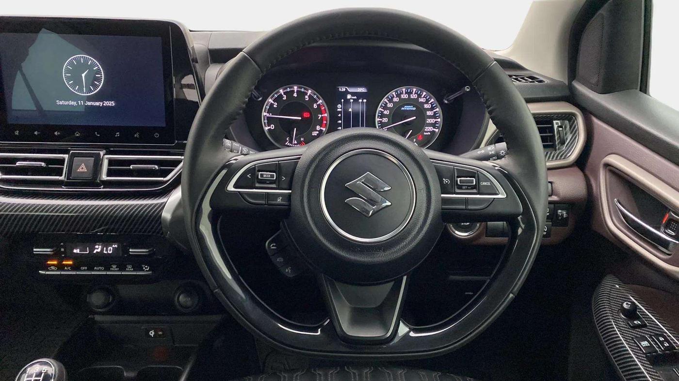 2024 Maruti FRONX ALPHA 1.0 TURBO MT, CNG, Manual, 8,105 km, Steering Wheel Close Up