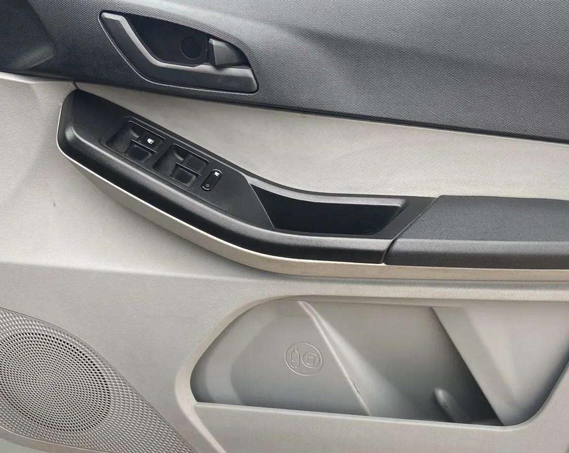 2023 Tata Tiago XT PETROL, Petrol, Manual, 31,365 km, Driver Side Door Panels Control