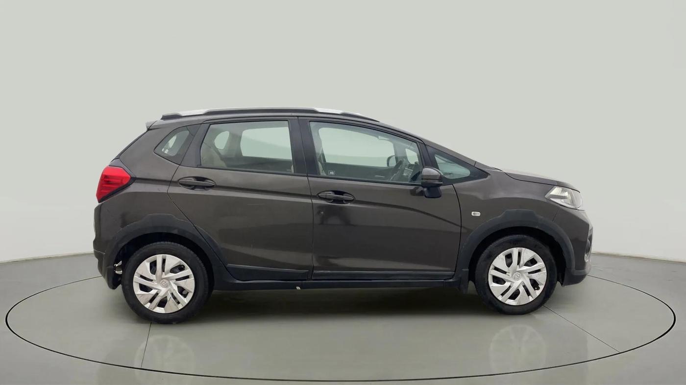 2017 Honda WR-V 1.5L I-DTEC S MT, Diesel, Manual, 80,053 km, Right Side View
