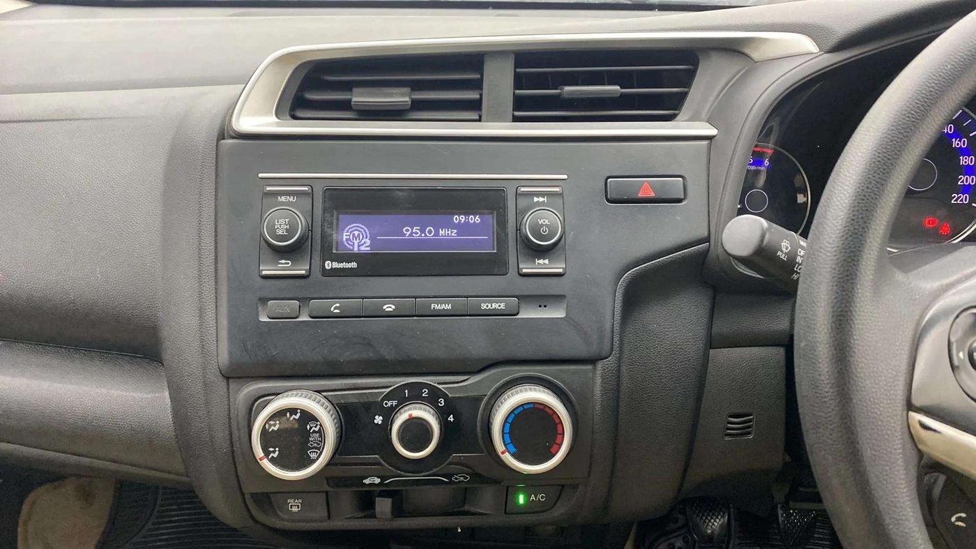 2017 Honda WR-V 1.5L I-DTEC S MT, Diesel, Manual, 80,053 km, Air Conditioner