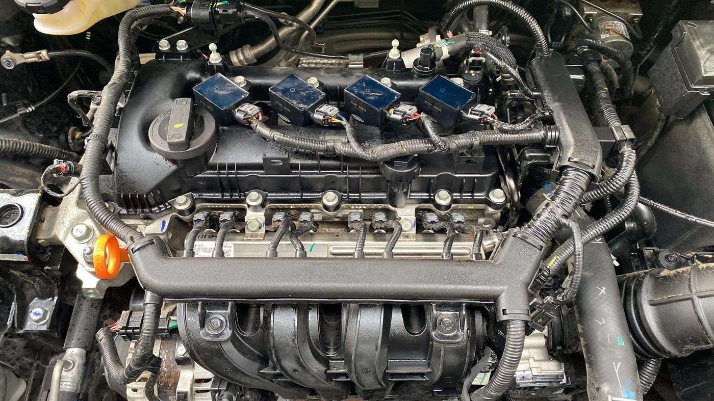2023 KIA SONET HTK PLUS 1.2 PETROL MT, Petrol, Manual, 9,403 km, Open Bonet