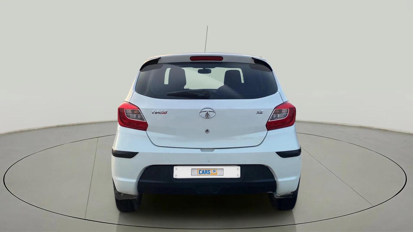 2018 Tata Tiago XZ PETROL, Petrol, Manual, 27,912 km, Back/Rear