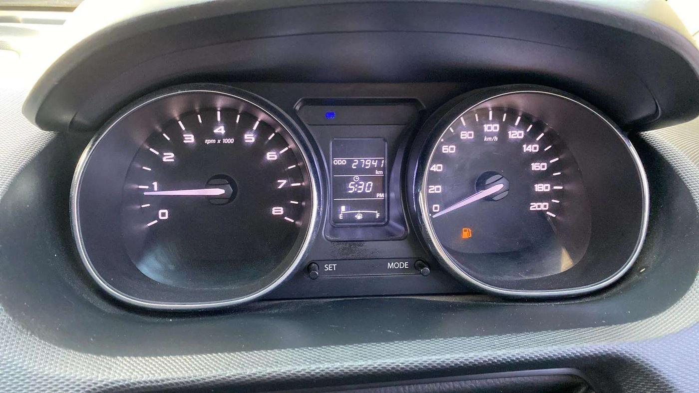 2018 Tata Tiago XZ PETROL, Petrol, Manual, 27,912 km, Odometer Image