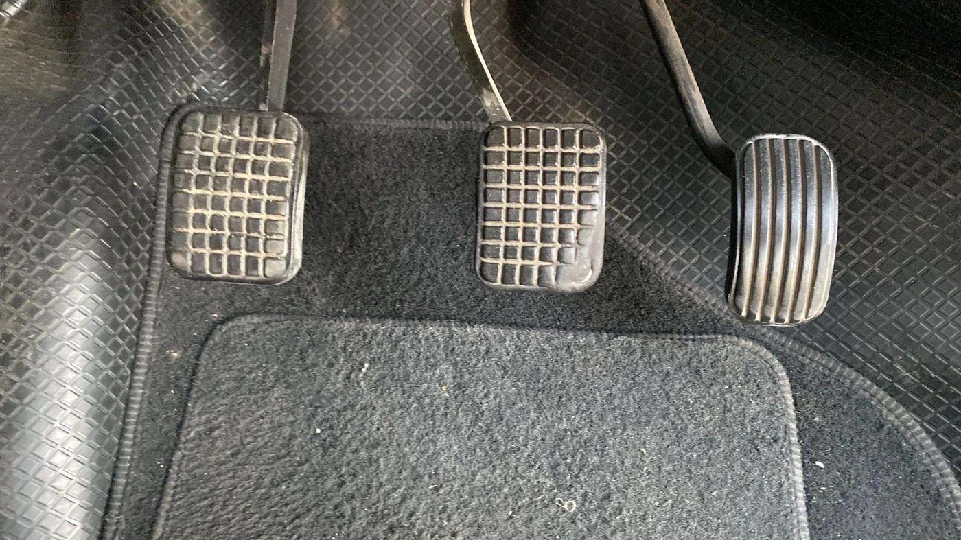 2018 Tata Tiago XZ PETROL, Petrol, Manual, 27,912 km, Pedals
