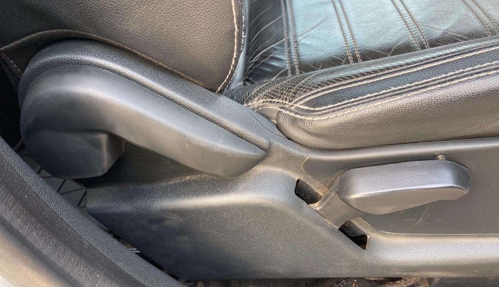 2018 Ford Ecosport TITANIUM + 1.5L DIESEL, Diesel, Manual, 99,517 km, Driver Side Adjustment Panel
