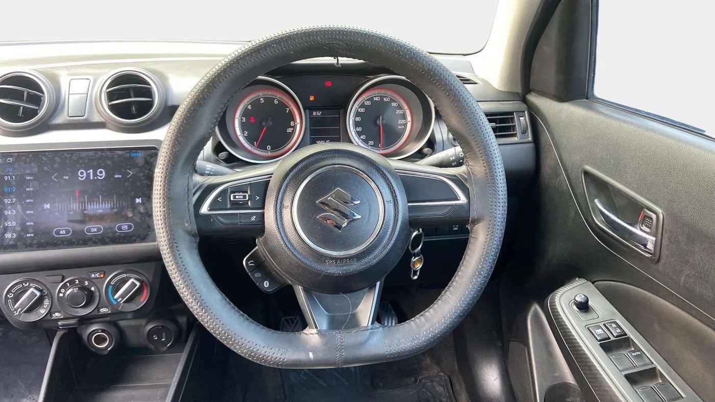 2021 Maruti Swift VXI, Petrol, Manual, 44,379 km, Steering Wheel Close Up