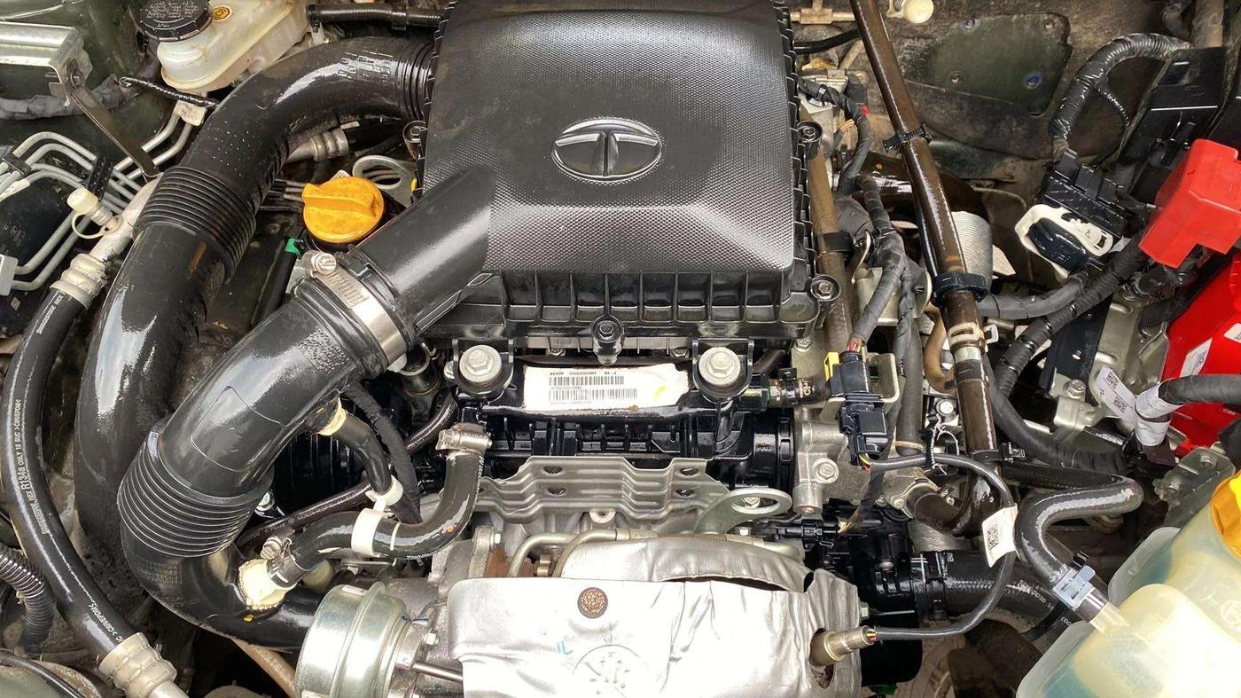2022 Tata NEXON XM PETROL, Petrol, Manual, 29,108 km, Open Bonet