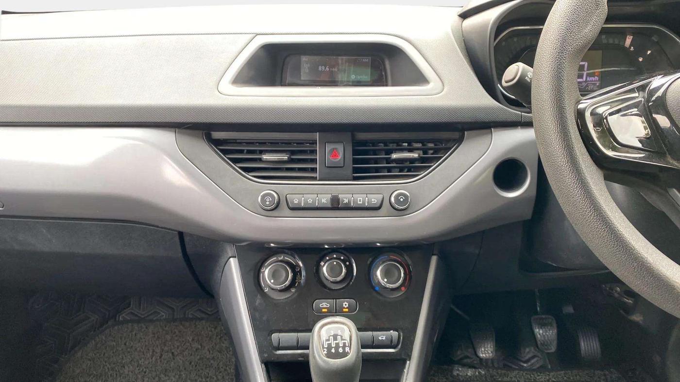 2022 Tata NEXON XM PETROL, Petrol, Manual, 29,108 km, Air Conditioner