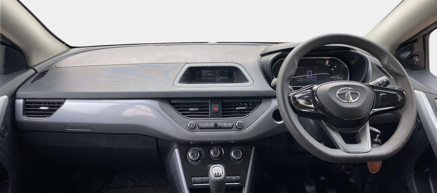 2022 Tata NEXON XM PETROL, Petrol, Manual, 29,108 km, Dashboard