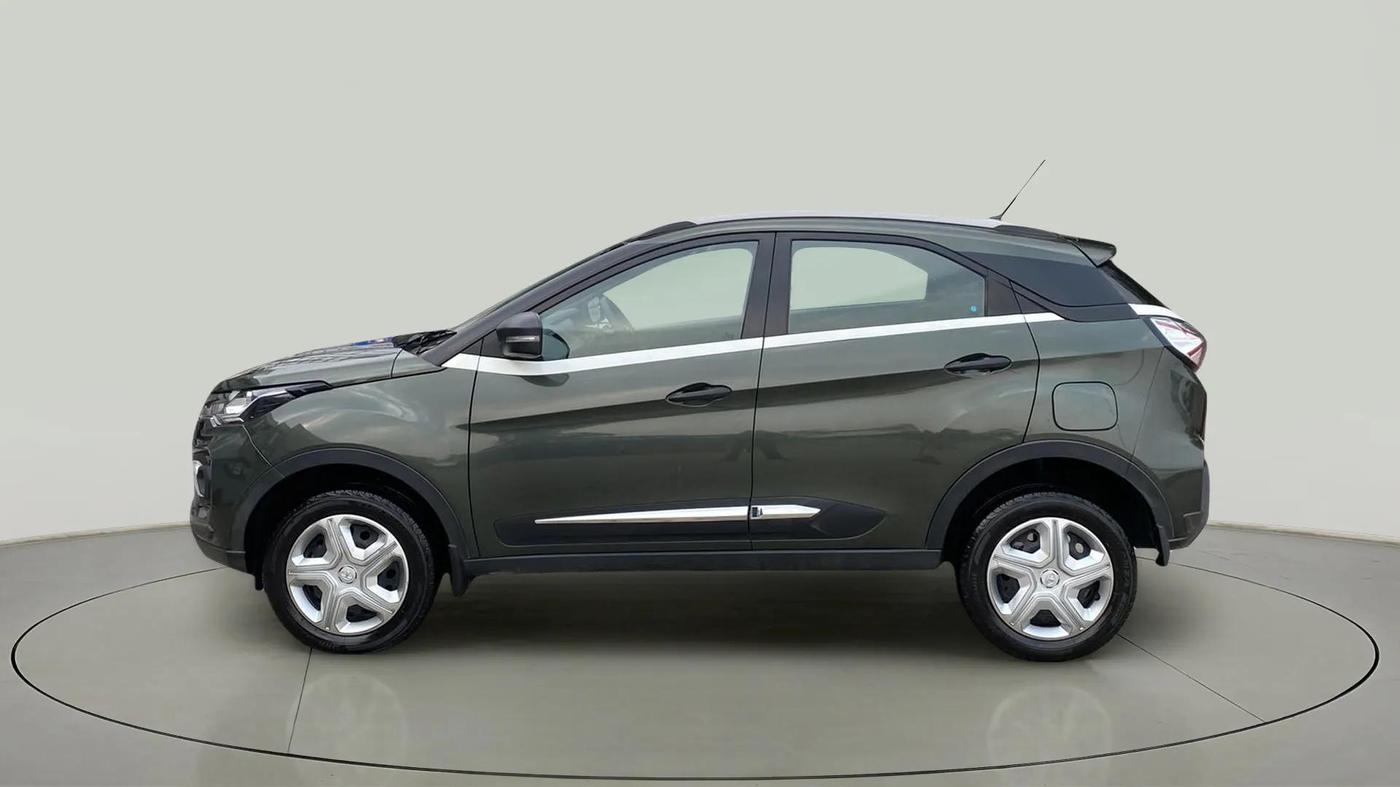 2022 Tata NEXON XM PETROL, Petrol, Manual, 29,108 km, Left Side