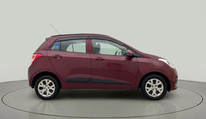 2015 Hyundai Grand i10 SPORTZ 1.2 KAPPA VTVT, Petrol, Manual, 44,991 km, Right Side View