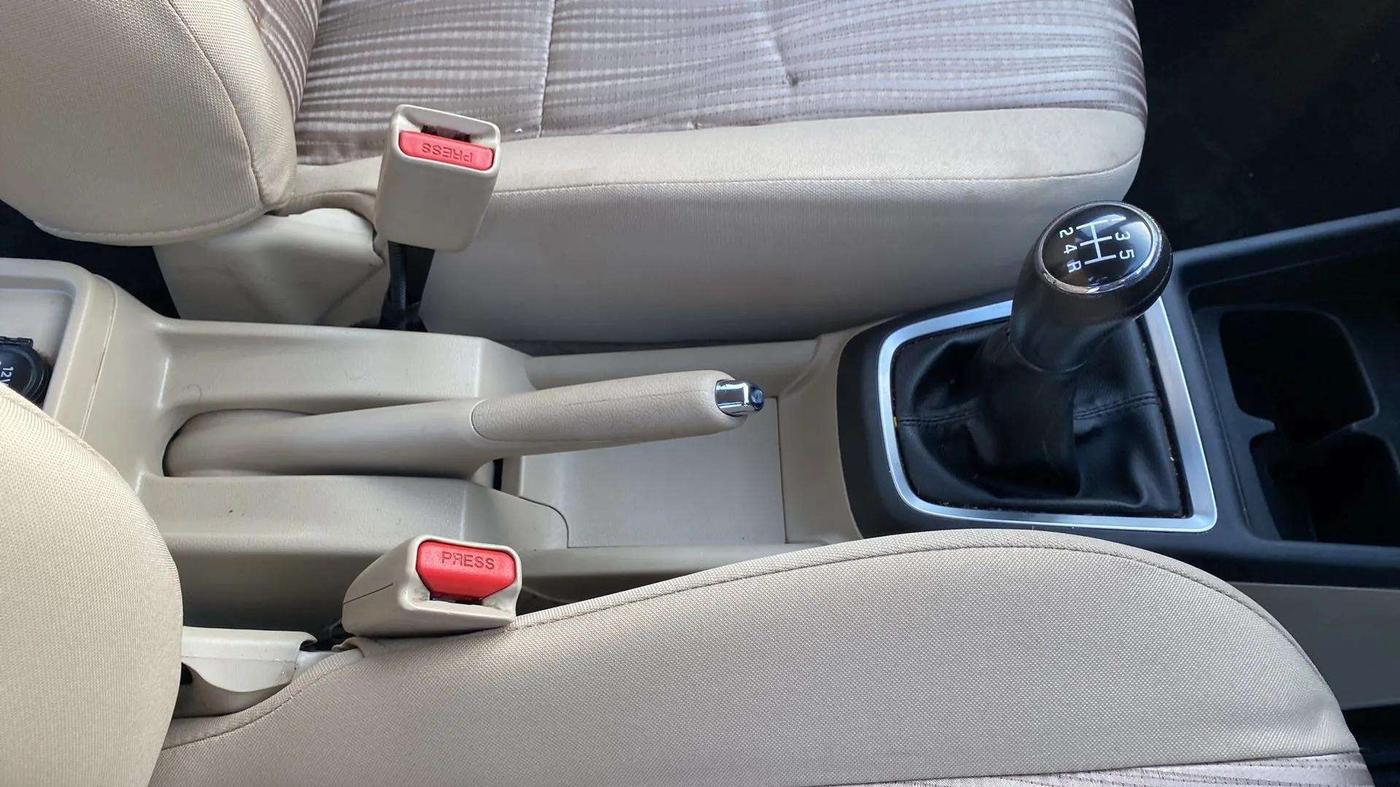 2022 Maruti Dzire ZXI CNG, CNG, Manual, 80,714 km, Gear Lever